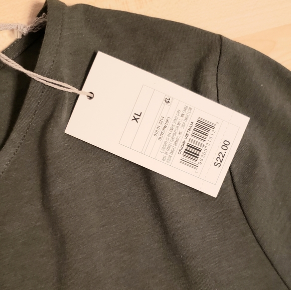 NWT Asymmetrical Neck T - Picture 3 of 4